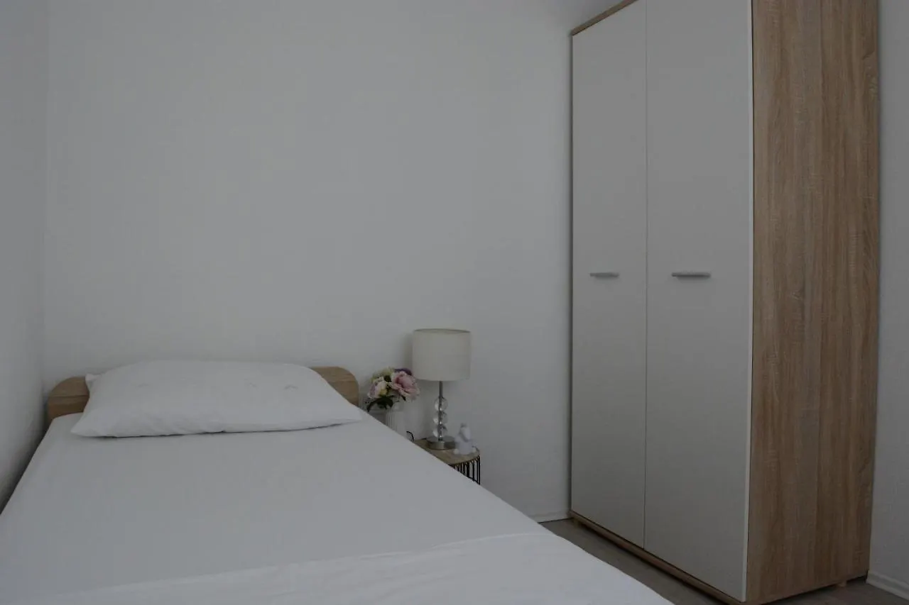 Apartment Heaven Slatine 0*,