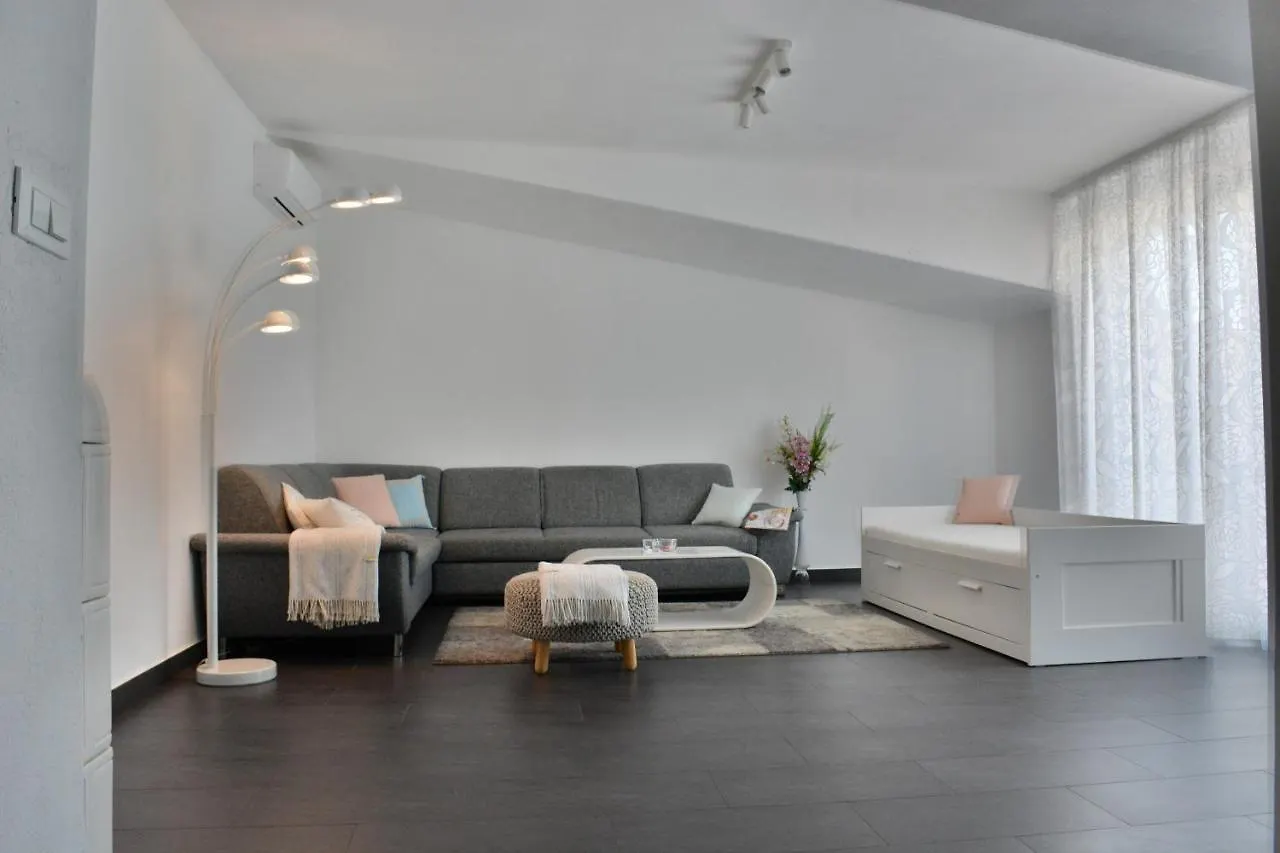 Apartment Heaven Slatine Croatia